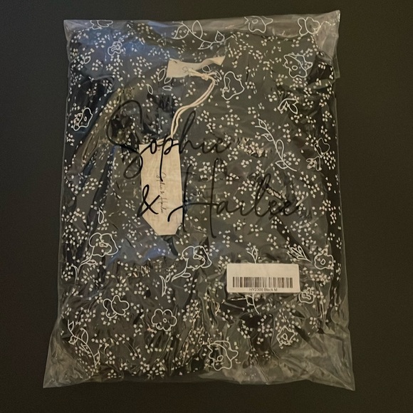 SOPHIE & HAILEE | Mixed Dot Tunic Dress | M - Picture 5 of 9